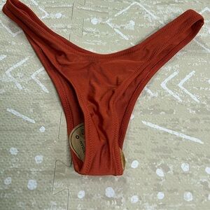 Women’s high wasted cheeky bikini bottom